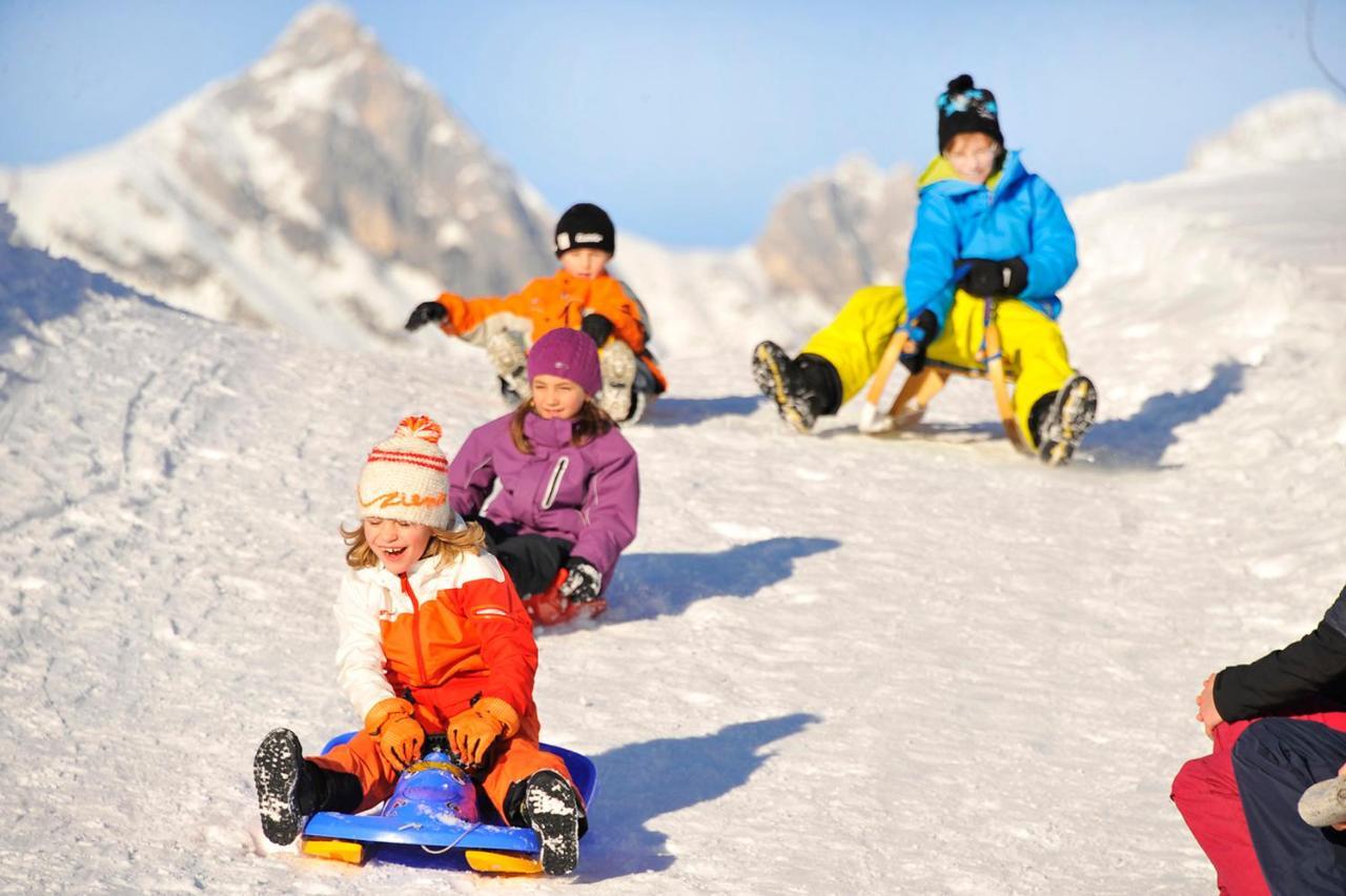 The Seefeld Retreat - Central Family Friendly Apartments - Mountain Views 蒂罗尔-泽费尔德 外观 照片